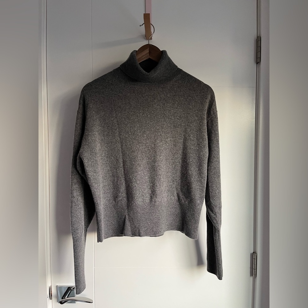 H&M Premium Collection Turtleneck Cashmere and Wool blend ❤️❤️❤️